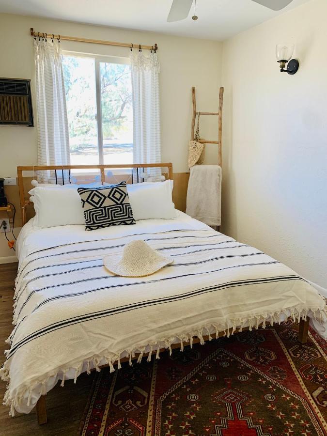 Casa Agave: Comfy Joshua Tree Cottage With Free Breakfast Bar Exterior foto